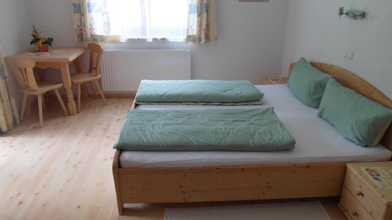 Luenerhof Guest House นอยชติฟ อิม ชตูไปทัล ภายนอก รูปภาพ